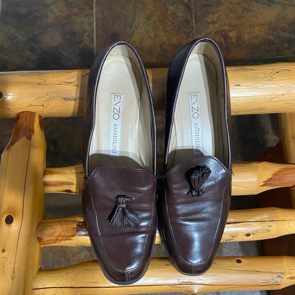 USED ENZO ANGIOLINI Stack heel Tassel loafer Style Shoes Dark Brown Size 6 M.